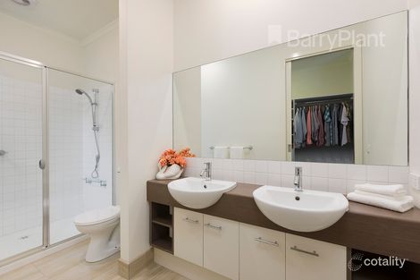 Property photo of 17 Tyrrell Terrace Waterways VIC 3195