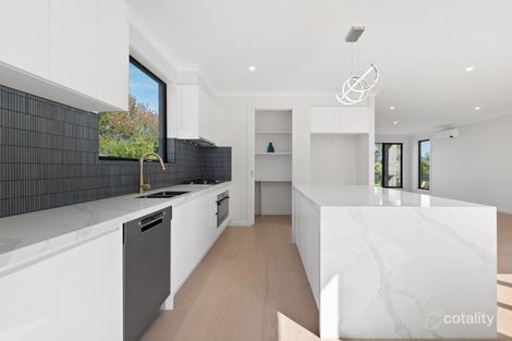 Property photo of 2 Aranga Crescent Donvale VIC 3111