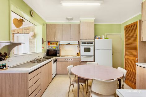 8 Moorookyle Ave, Hughesdale, VIC 3166