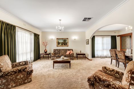 Property photo of 28 Tullimbar Circuit Vermont South VIC 3133