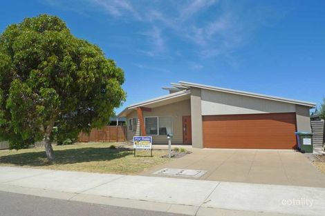14 Lyon Pde, Castletown, WA 6450
