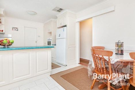 Property photo of 11 Glenthorne Drive Keysborough VIC 3173