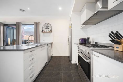 Property photo of 32 Gallant Way Winter Valley VIC 3358