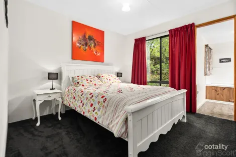 Property photo of 1 Fifth Street Hepburn Springs VIC 3461