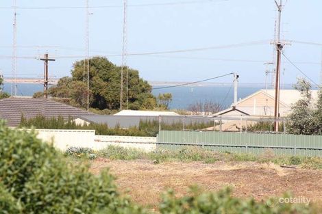 2 Islesworth St, North Beach, SA 5556