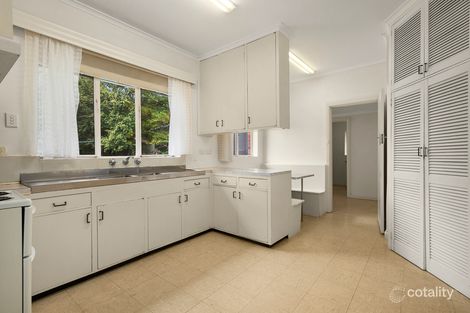 Property photo of 13 Garden Road Camberwell VIC 3124