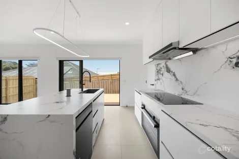 2/17 Glen Dhu Rd, Kilsyth, VIC 3137