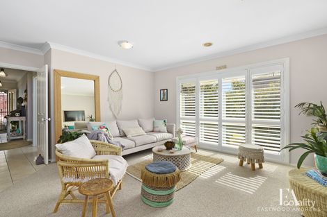 Property photo of 2/25 Breakwater Road Thomson VIC 3219