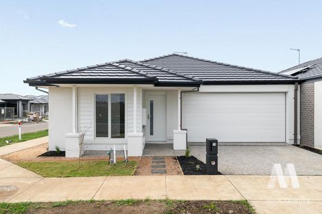 Property photo of 10 Lyons Drive Armstrong Creek VIC 3217