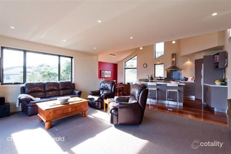 Property photo of 687 Oceana Drive Tranmere TAS 7018