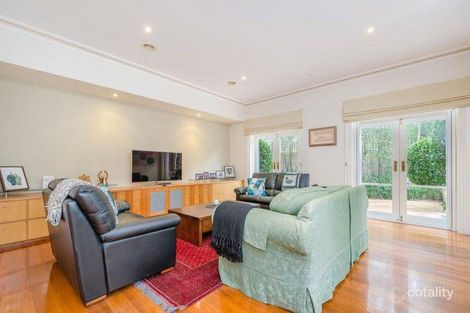 Property photo of 8 Lindsay Court Williamstown VIC 3016