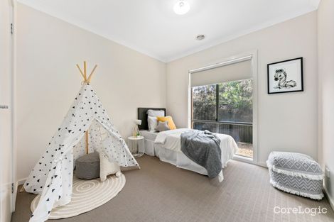 Property photo of 12 Viewmont Avenue Craigieburn VIC 3064