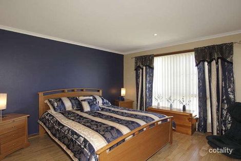 Property photo of 15 Eyre Crescent Valley View SA 5093