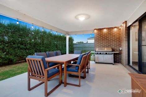 Property photo of 10 Bimberry Circuit Clyde VIC 3978