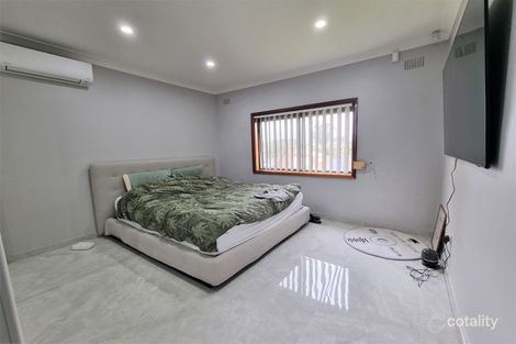 Property photo of 26 Canobolas Street Fairfield West NSW 2165
