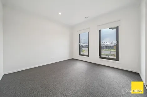 Property photo of 14 Sendock Parade Huntly VIC 3551