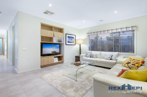 Property photo of 14 Mountainview Boulevard Cranbourne North VIC 3977