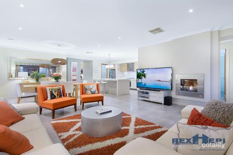 Property photo of 14 Mountainview Boulevard Cranbourne North VIC 3977