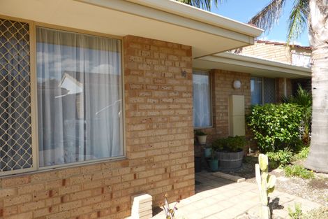 Property photo of 16/6 Lester Drive Thornlie WA 6108