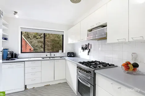 Property photo of 38 Jacaranda Avenue Figtree NSW 2525