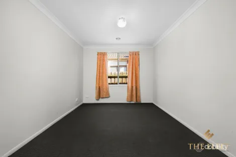 Property photo of 16 Craig Close Truganina VIC 3029
