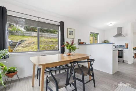 Property photo of 112 Flagstaff Gully Road Lindisfarne TAS 7015