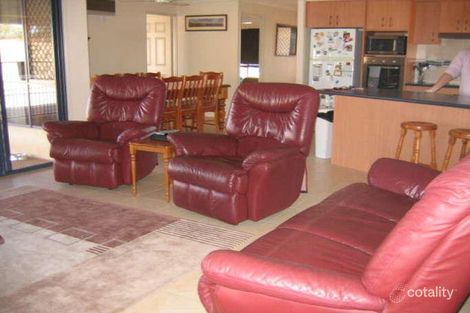 Property photo of 18 Longreach Court Tannum Sands QLD 4680