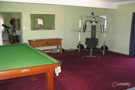 Property photo of 2 Dunnering Close Lochinvar NSW 2321