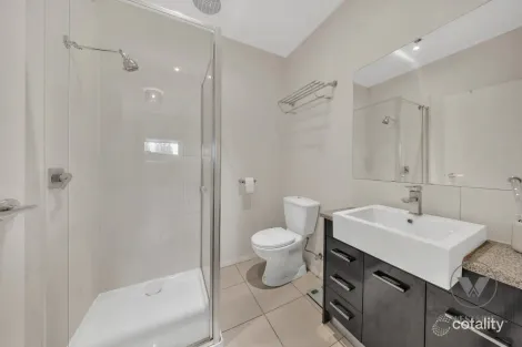 Property photo of 1/33 Springleaf Road Tarneit VIC 3029