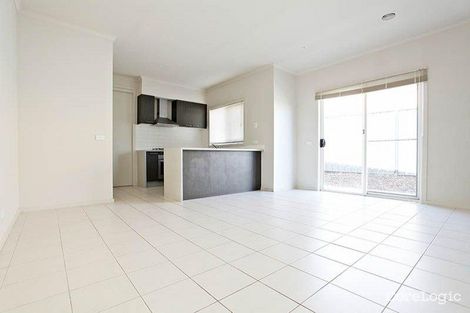 Property photo of 29 Fernhurst Avenue Derrimut VIC 3026