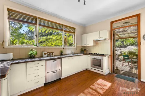 Property photo of 33 Gould Avenue St Ives Chase NSW 2075