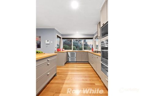 Property photo of 6 Arrunga Close Diamond Creek VIC 3089