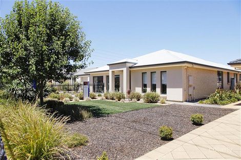 174 Shepherdson Rd, Parafield Gardens, SA 5107