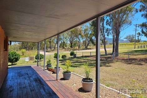10 Bourke St, Blandford, NSW 2338