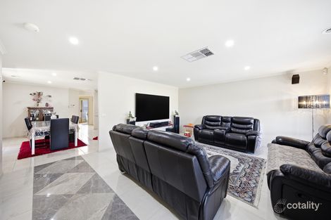 Property photo of 2 Eaglecrest Drive Lynbrook VIC 3975
