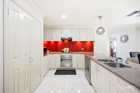 Property photo of 2 Eaglecrest Drive Lynbrook VIC 3975