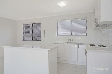 Property photo of 6/159 Muir Street Labrador QLD 4215