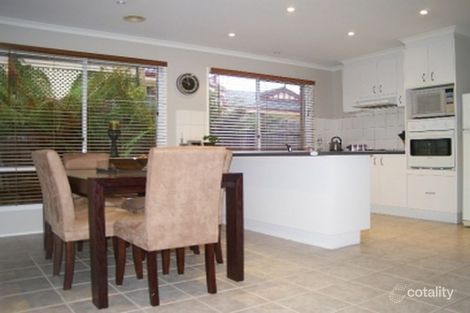 Property photo of 12 Oakleaf Place Narre Warren South VIC 3805