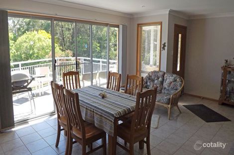 Property photo of 19 Clifford Close Mollymook Beach NSW 2539