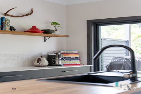 Property photo of 23 Ranchby Avenue Lake Heights NSW 2502