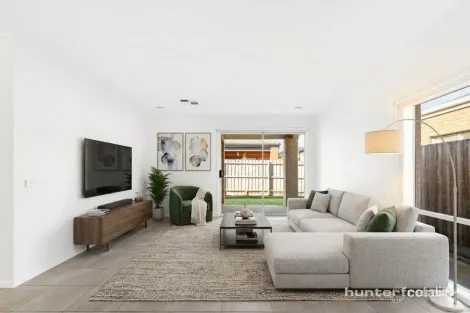 Property photo of 21 McKell Street Deanside VIC 3336