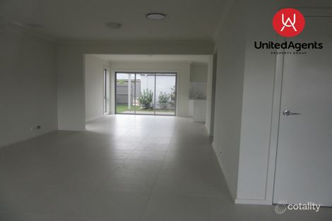 Property photo of 96A Dobroyd Drive Elizabeth Hills NSW 2171
