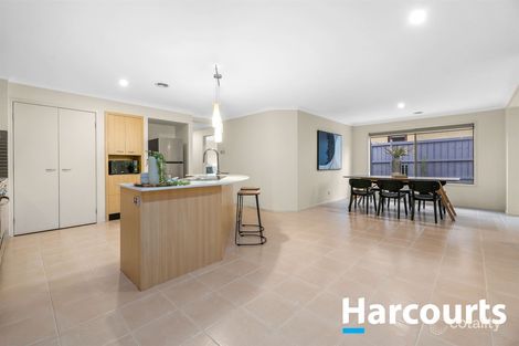 Property photo of 78 Skyline Way Berwick VIC 3806