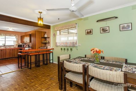 Property photo of 16 Winifred Road Mooroolbark VIC 3138