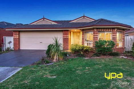 Property photo of 14 Otway Green Caroline Springs VIC 3023