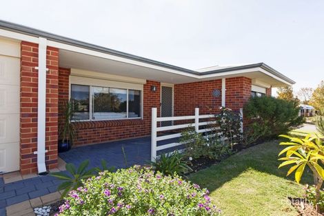 Property photo of 8 Parkfield Boulevard Bertram WA 6167