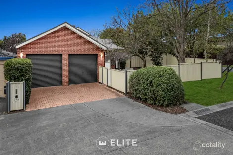 Property photo of 14 Kensington Place Narre Warren VIC 3805