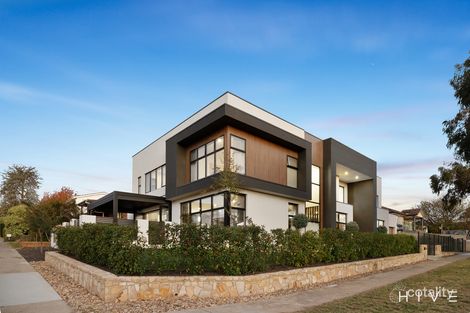 Property photo of 80 Hopetoun Circuit Yarralumla ACT 2600