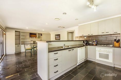 Property photo of 19 Paraburdoo Lane Kings Park VIC 3021