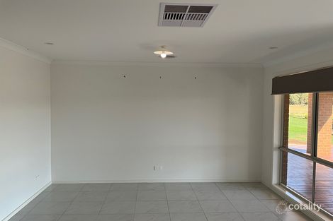 Property photo of 11 Toby Crescent Tatura VIC 3616